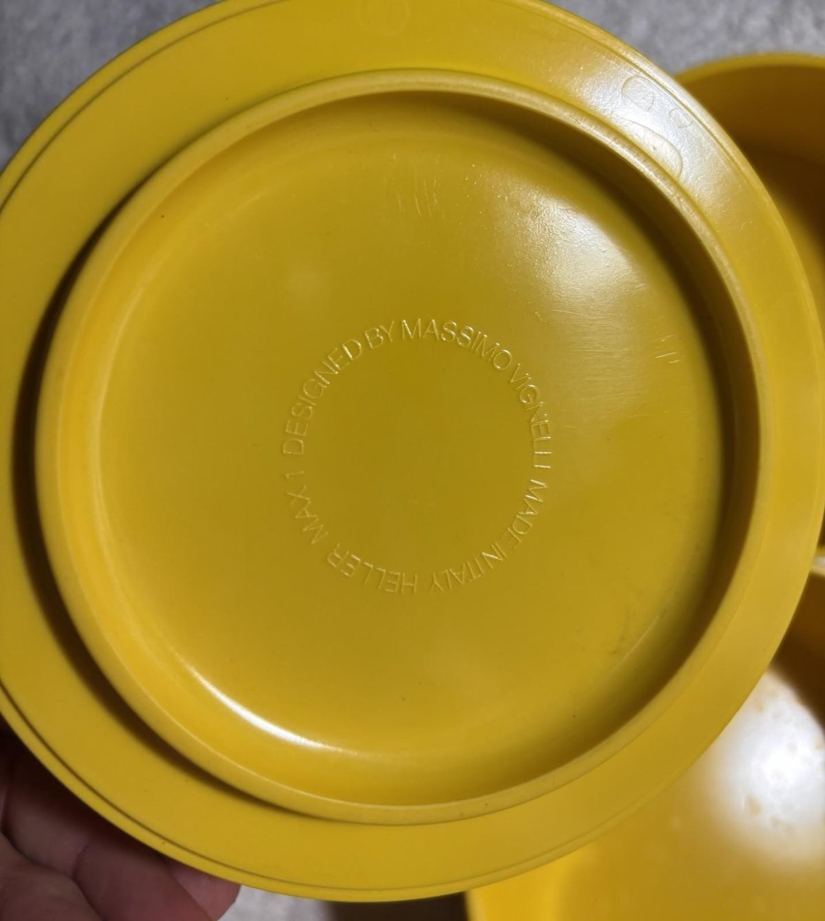 4 Heller Massimo Vignelli Bowls Yellow Melamine Stackable Mod 5" by 2.25"