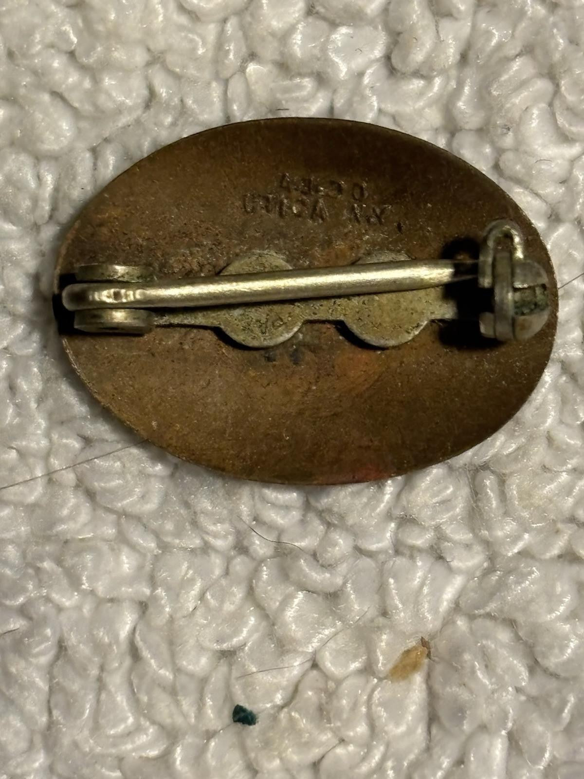 WWII Navy E Production Award National Cash Register Co. Pin Bureau of Ordnance