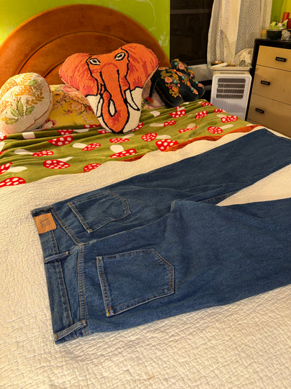 BDG - Baggy Fit Vintage Wash Indigo Blue Jeans - Urban Outfitters