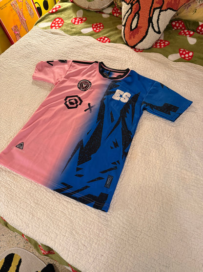 Club Internacional De Futbol - Commemorative Pink and Blue Messi Jersey