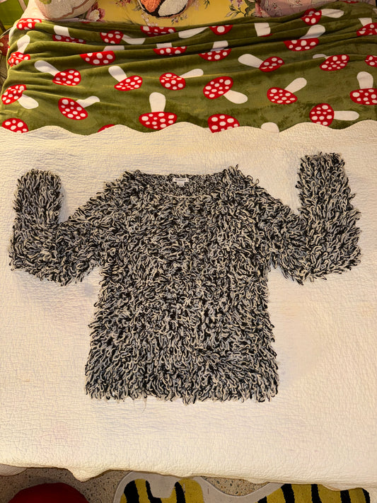 Glamorous - Giant Multicolor ‘Pom-Pom’ Shaggy Fringe Sweater in Black White and Grey - Urban Outfitters