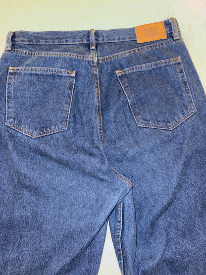 BDG - Baggy Fit Vintage Wash Indigo Blue Jeans - Urban Outfitters