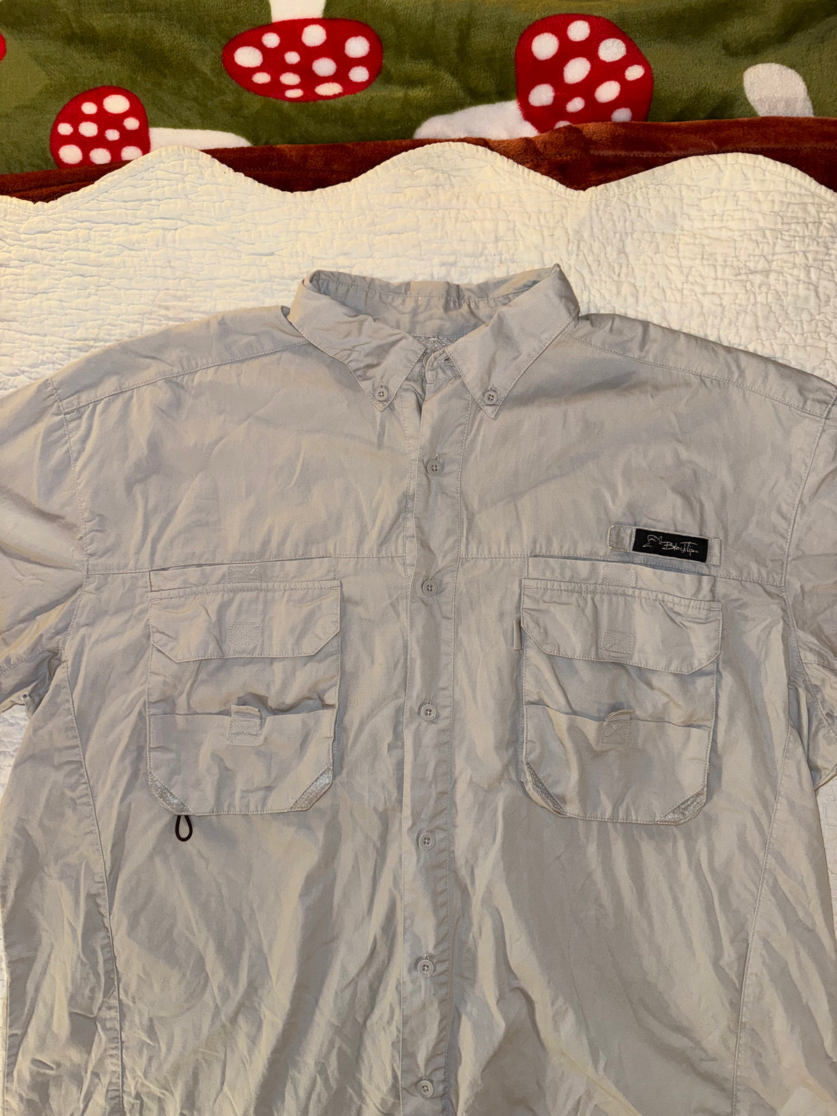 BlackTip - Big Catch Shirt - Cargo Pocket Fisherman Shirt in Beige 100% Cotton