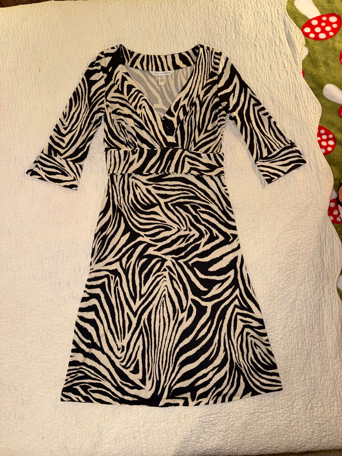 Diane Von Furstenberg - 100% Silk Zebra Wrap Dress