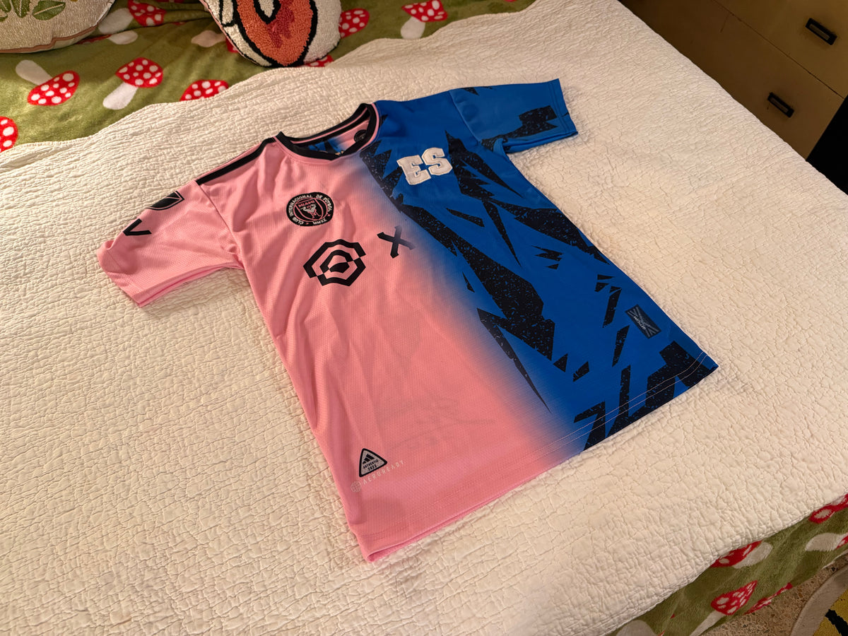 Club Internacional De Futbol - Commemorative Pink and Blue Messi Jersey