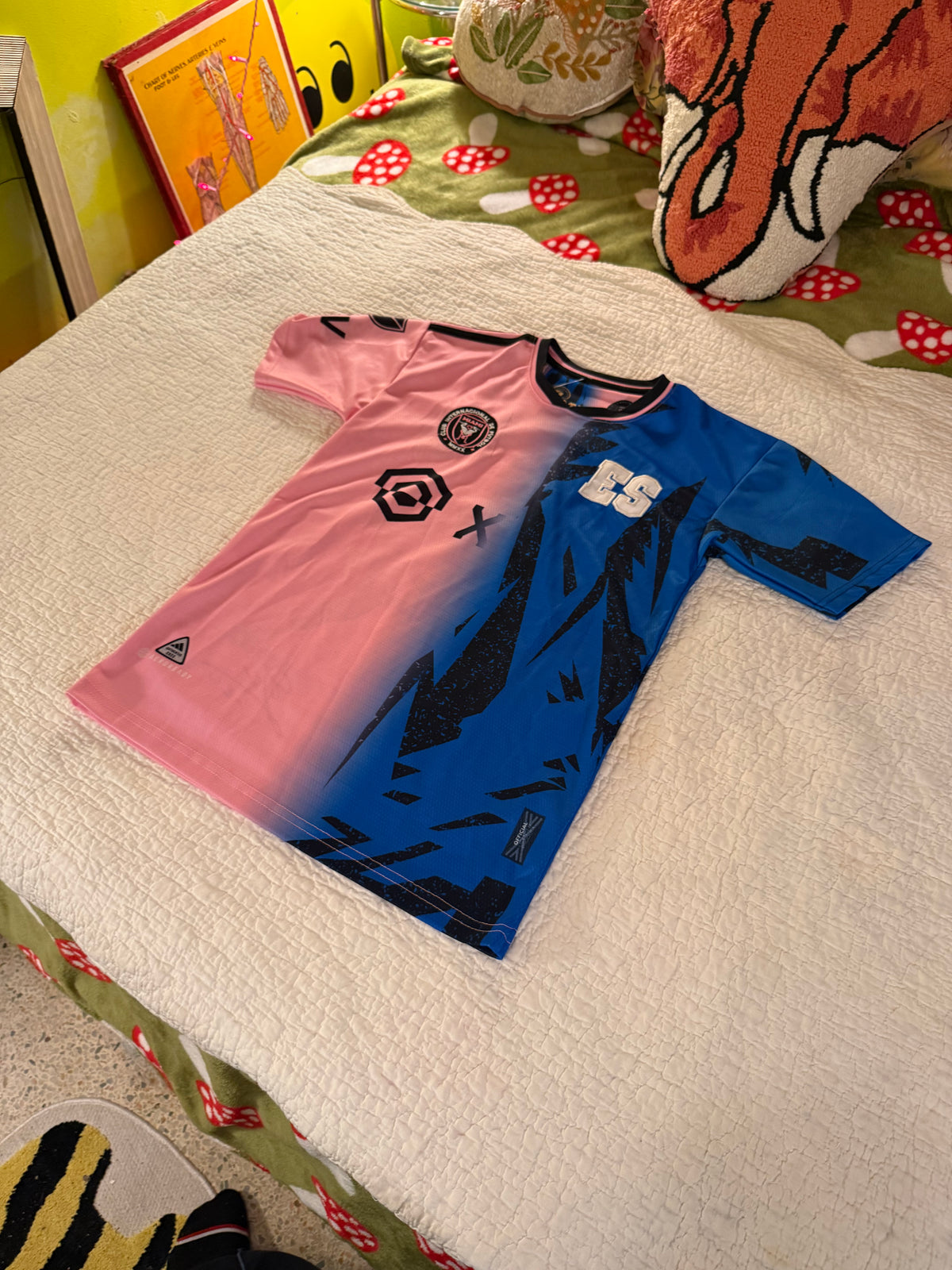 Club Internacional De Futbol - Commemorative Pink and Blue Messi Jersey