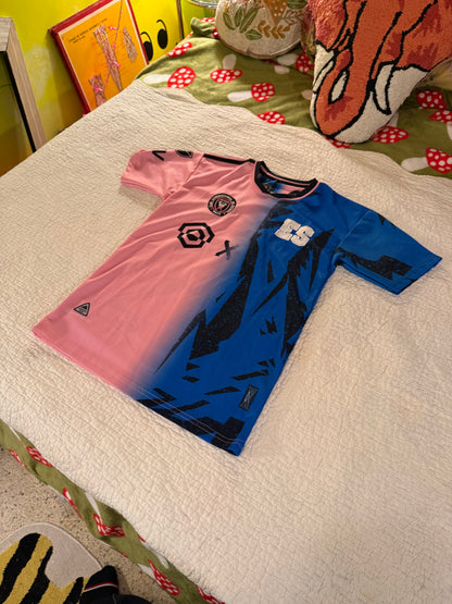 Club Internacional De Futbol - Commemorative Pink and Blue Messi Jersey