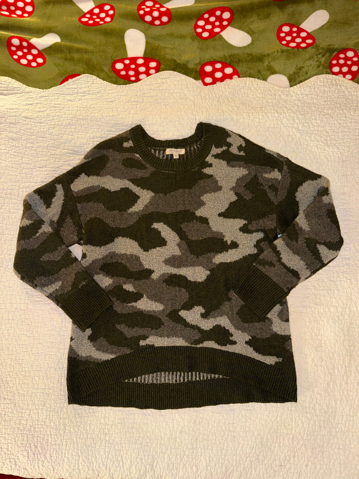 Ultra Flirt - Oversized Camo Sweater
