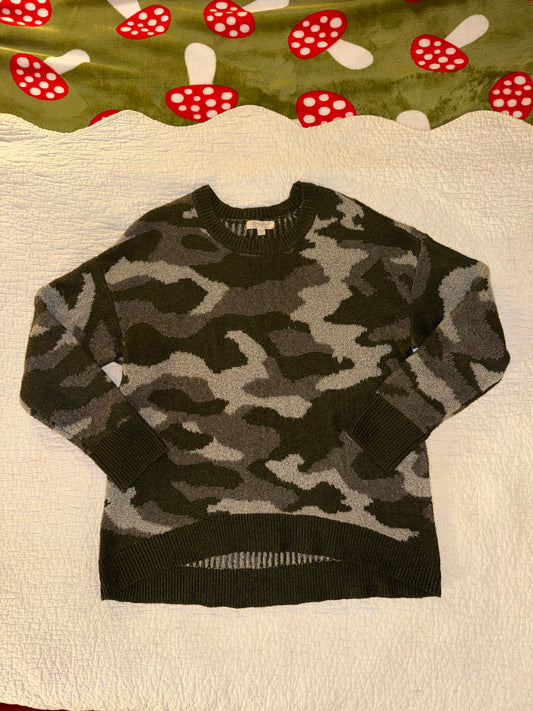 Ultra Flirt - Oversized Camo Sweater