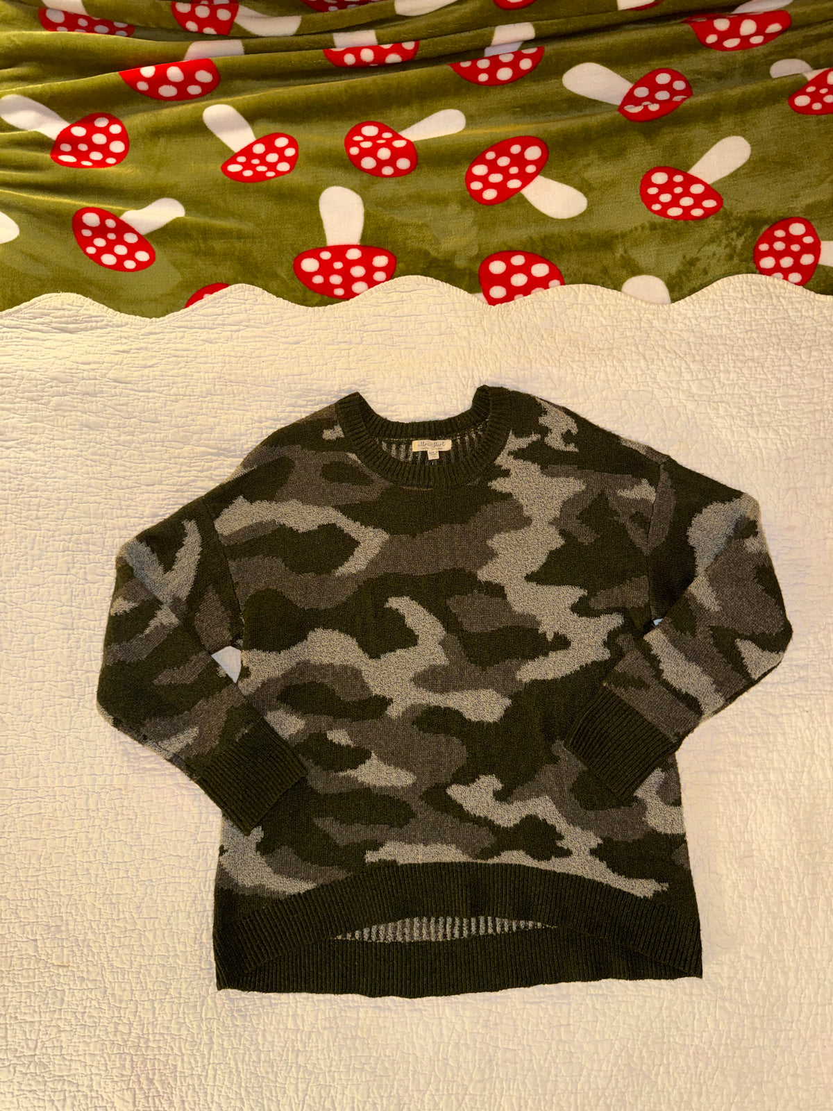 Ultra Flirt - Oversized Camo Sweater