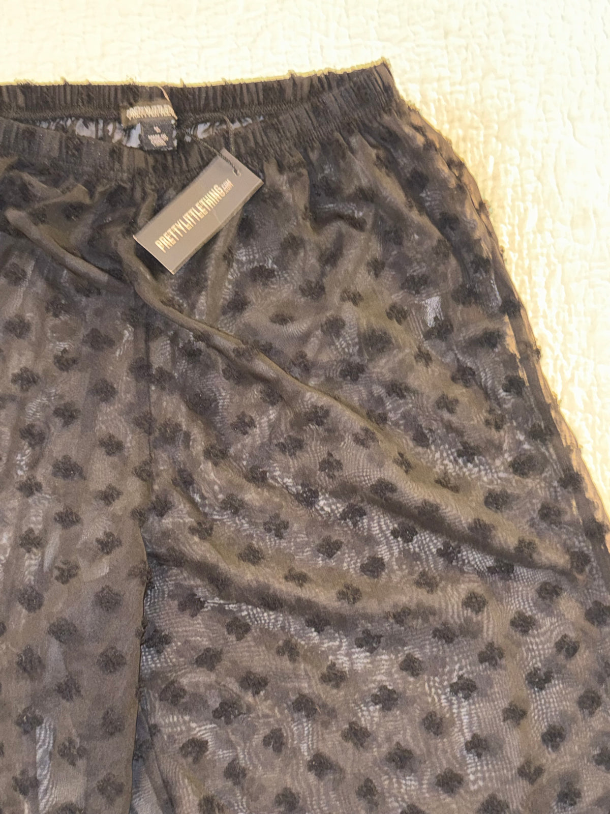 Pretty Little Thing - Black Wide Leg Textured Beach Trousers - Polka Dot Mesh