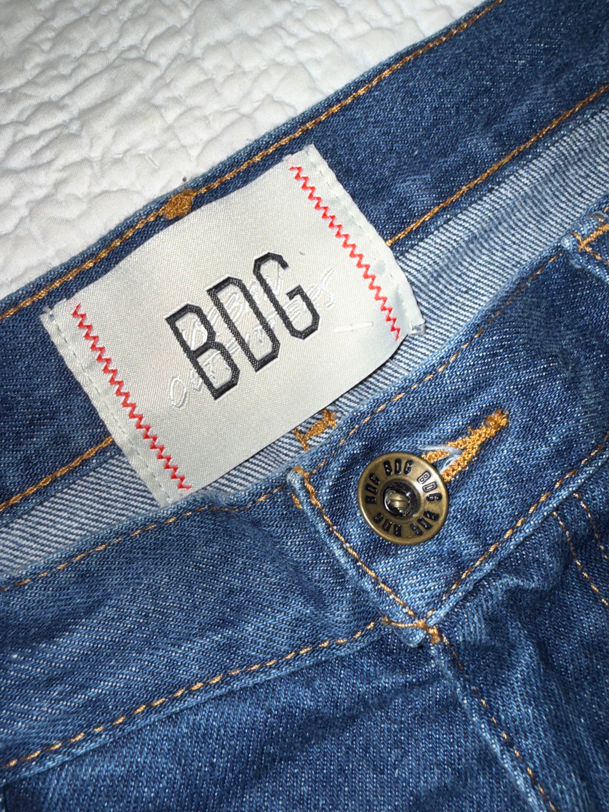 BDG - Baggy Fit Vintage Wash Indigo Blue Jeans - Urban Outfitters