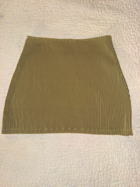 Issey Miyake INSPIRED - Op-Art Style Ribbed Stretchy Elastic Skirt in Lime Green and Black Stripes - No Brand