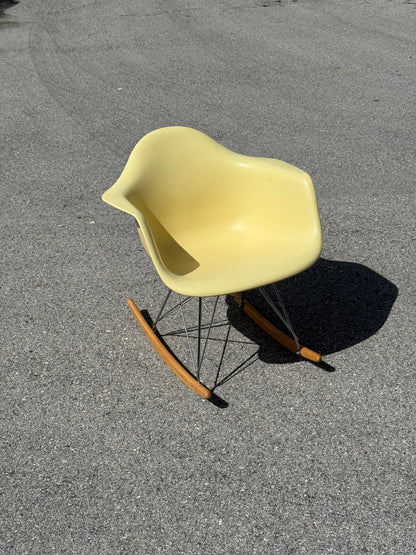 Eames Style Yellow Modernist Fiberglass Rocking Chair (reproduction)