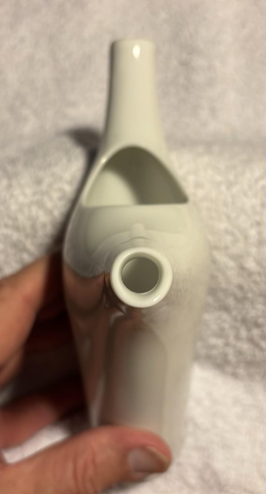 Modernist White Porcelain Miya Japanese Sake Carafe 6.25” Lagardo Tackett Style