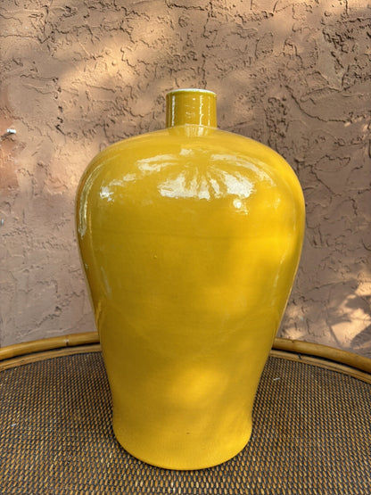 19” Vintage Chinese Vase Egg Yolk Yellow Glaze Apocryphal Blue 6 Character Mark
