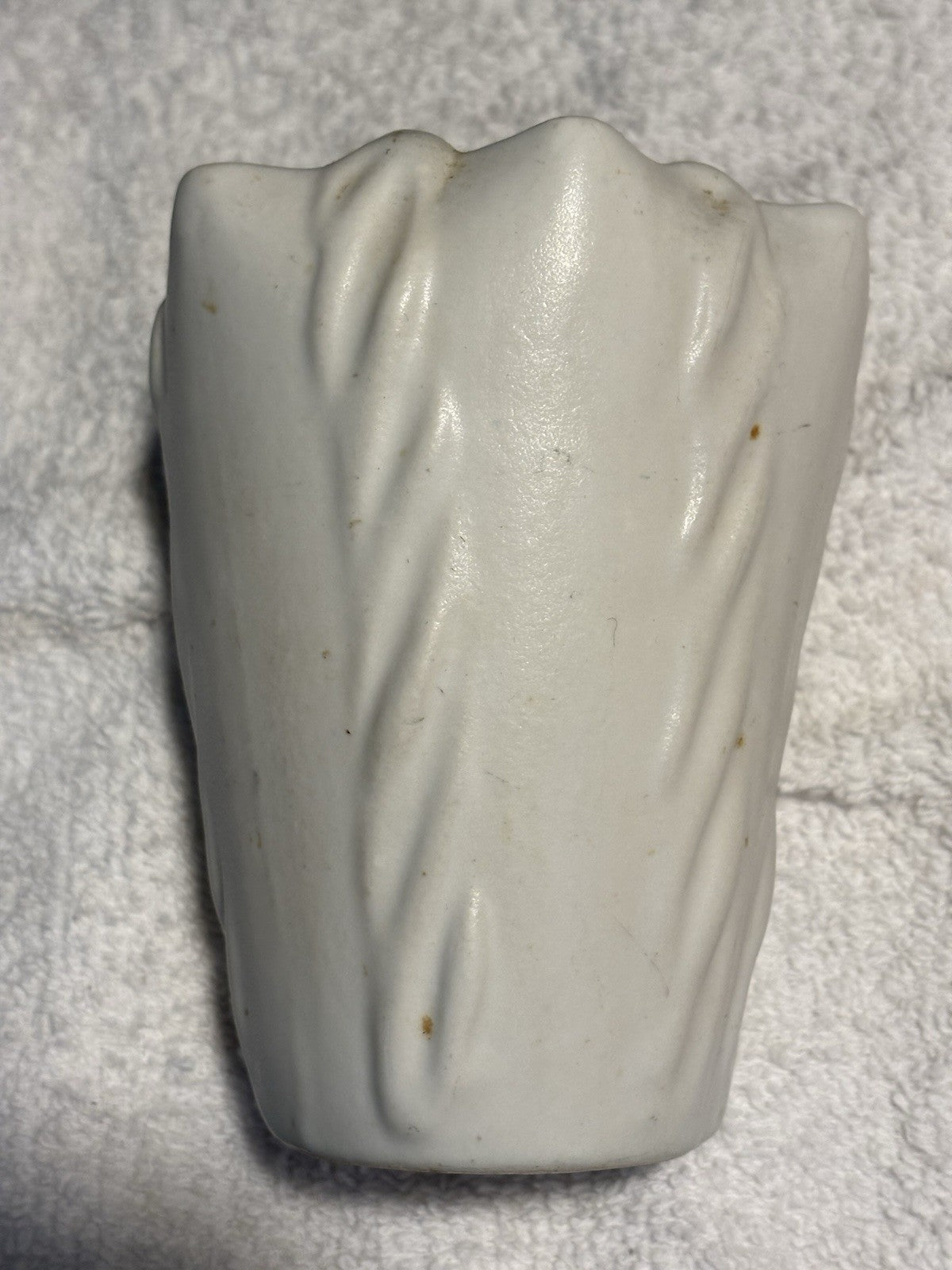 Vintage Van Briggle Pottery Vase Moonglow White 5“ Tall #35