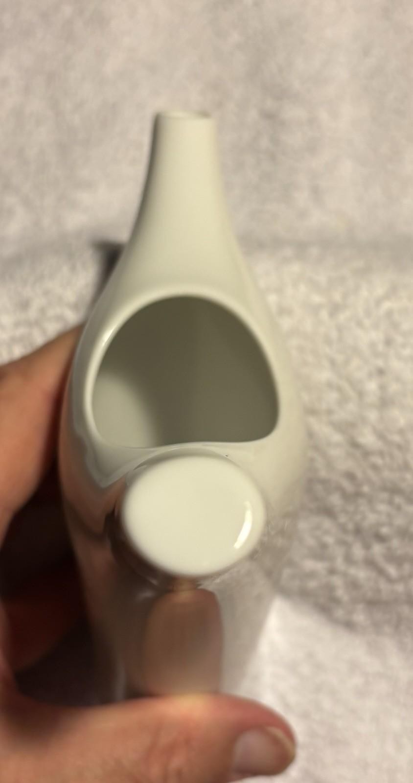 Modernist White Porcelain Miya Japanese Sake Carafe 6.25” Lagardo Tackett Style