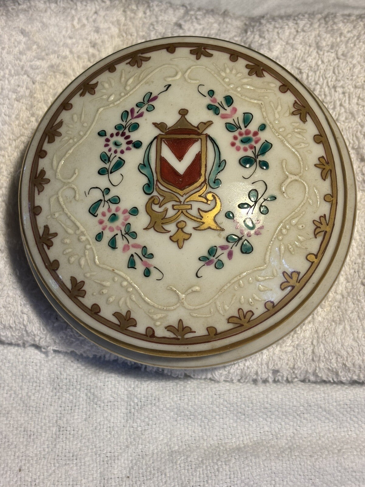 Antique Samson Paris Porcelain Armorial Box 5“ Across Hand Painted