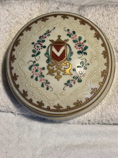 Antique Samson Paris Porcelain Armorial Box 5“ Across Hand Painted